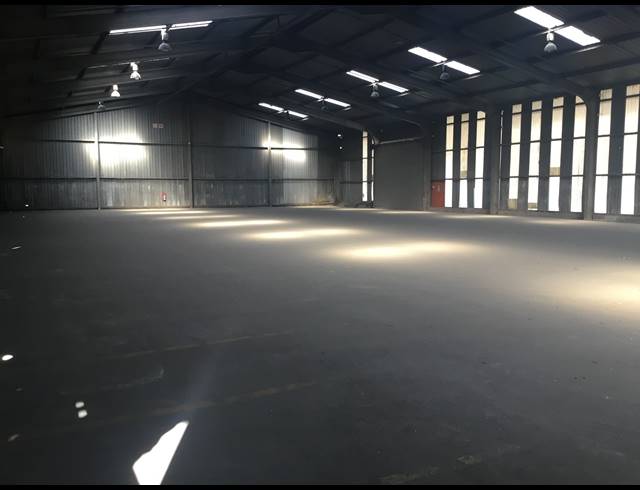 7,595M² WAREHOUSE FOR SALE IN WADEVILLE